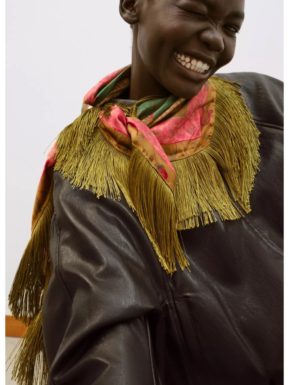 VIRAL Zara Heron Fringe Scarf - Picture 4 of 6